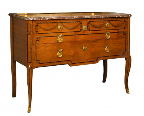 18th century oakwood Commode