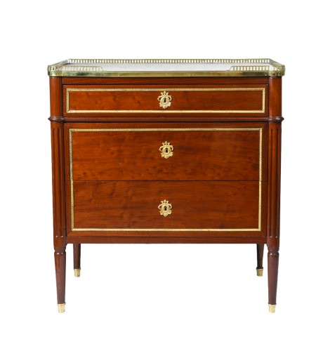 Commode du XVIIIe siècle en acajou estampillée G. Dester