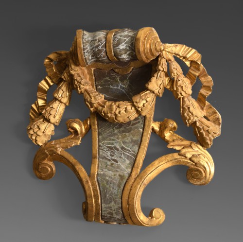 Élément en bois sculpté et doré - Objet de décoration Style 
