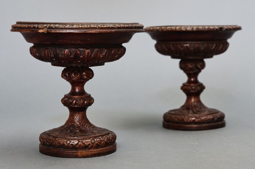 Objet de décoration Cassolettes, coupe et vase - Paire de coupes décoratives sur pied en bois sculpté