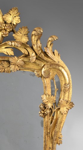 French Louis XV giltwood mirror - 