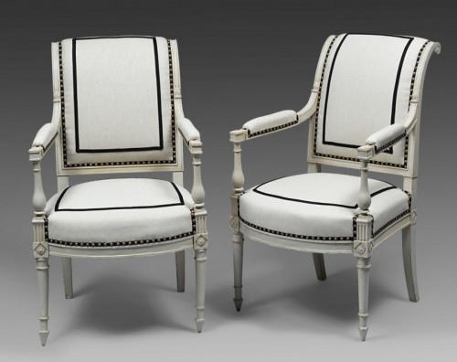 19th century - Pair of Directoire armchairs