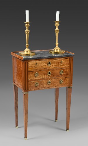 18th century - Table chiffonnière en citronnier