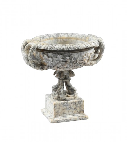 Grey veined cream marble cup