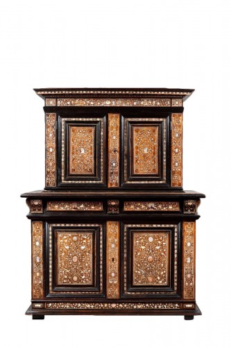 Renaissance cabinet with mother-of-pearl and ivory inlays