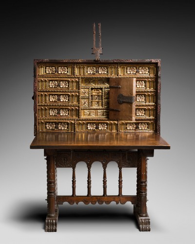 Furniture  - Spanish bargueno portable chest