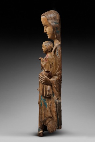 Vierge à l’enfant en majesté à l’oiseau - Sculpture Style Moyen Âge