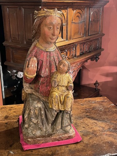 Vierge a l'enfant en majesté - Sculpture Style 