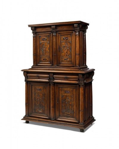 Cabinet bellifontain d’epoque Renaissance representant les quatre saisons