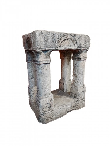 Piece of roman architecture