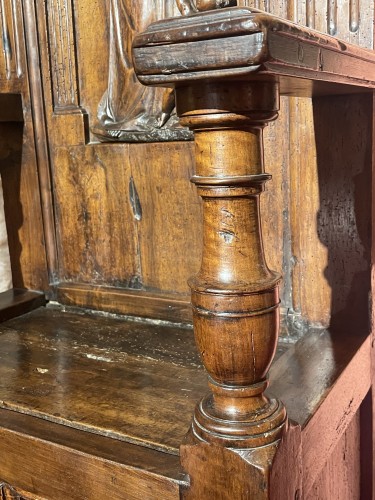 Seating  - French Renaissance chayere presenting the allegory of charity 