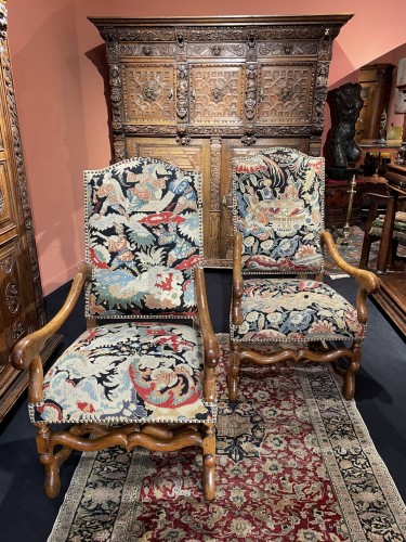 Pair of Louis XIII peoid armchair - Louis XIII