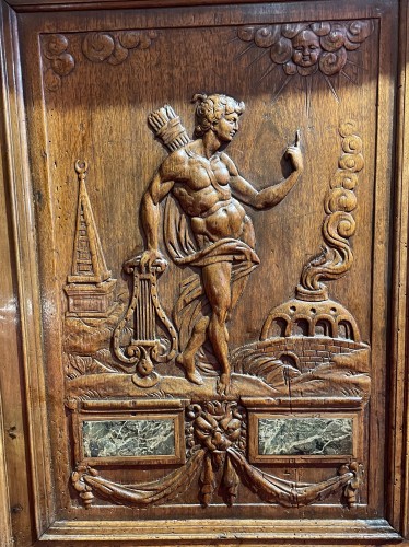 <= 16th century - Renaissance cabinet with ram’s heads  from the Fontainebleau School 