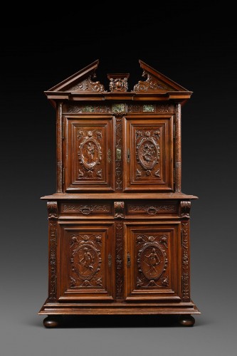 Henri IV walnut cabinet with marble inlays - Furniture Style Renaissance