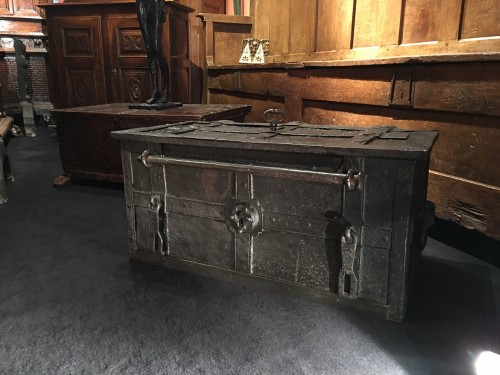 German armada chest of the 17th century - 