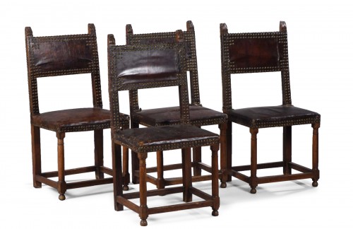 Suite de quatre chaises à dos d'époque Renaissance