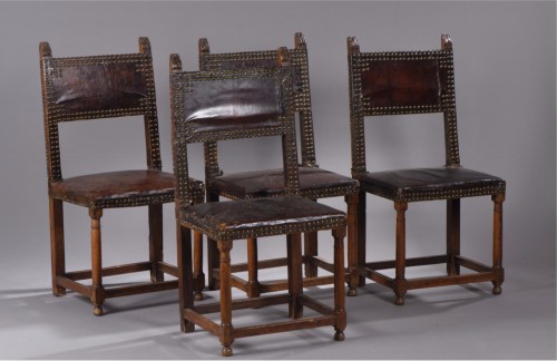 Set of four Renaissance back chairs - Seating Style Renaissance