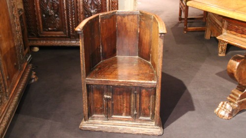 Antiquités - Rare &quot;Sedile a Pozzetto&quot; seat