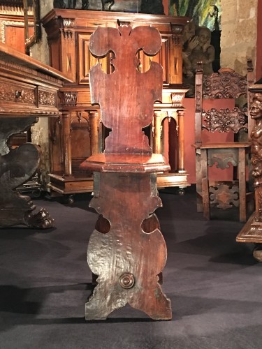 Fine italian carved walnut sgabelli - 