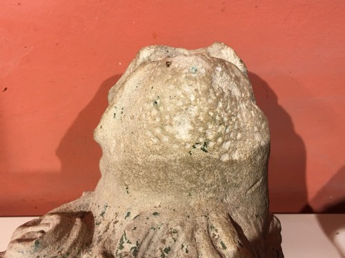 Antiquités - Carved stone Lion