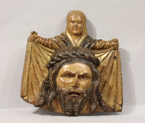 Sculpture  - Wooden bas-relief of Ste Veronica holding her veil