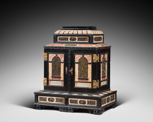 Furniture  - Scagliola florentine cabinet