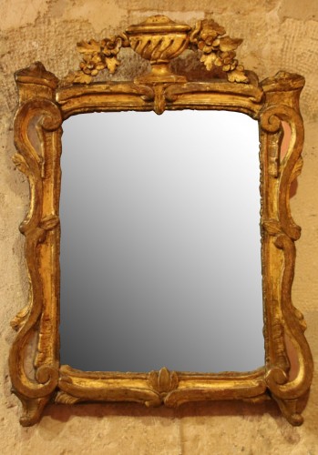 Beautiful gilt wood mirror with parcloses