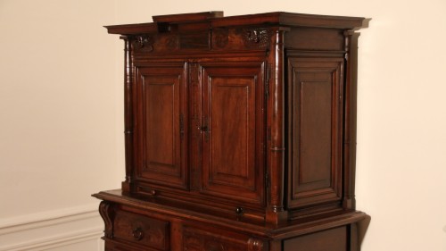 Red walnut Renaissance two-bodies cabinet - Renaissance