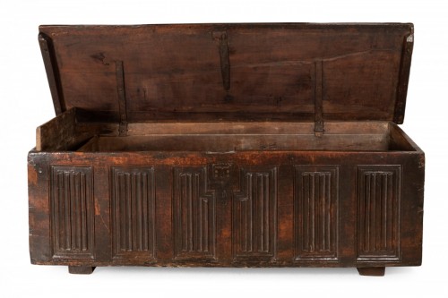 Furniture  - Gothic linenfold chest 