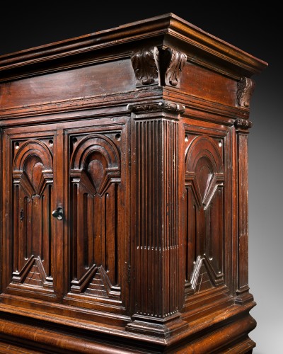 A Renaissance palace wardrobe with perspectival views - Furniture Style Renaissance