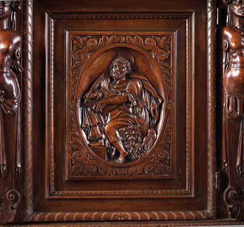 Burgundian Renaissance cabinet depicting the four evangelists - 