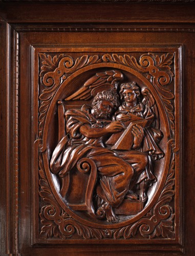 Renaissance - Burgundian Renaissance cabinet depicting the four evangelists