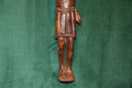 Carved amber figure of christ - Sculpture Style 