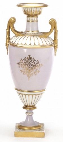 Vase en porcelaine “Vue de Kronborg” Royal Copenhague vers 1870 - Galerie Golovanoff