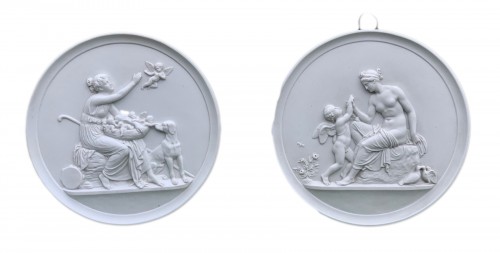 Paire de médaillons en biscuit en haut-relief fin 19e siècle