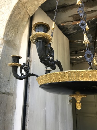 Lustre Empire en bronze doré et patiné, époque 1860 - Galerie Golovanoff