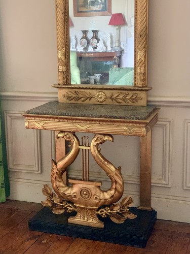 XIXe siècle - Console lyre et miroir, dessus porphyre imité et bois doré, Suède circa 1830