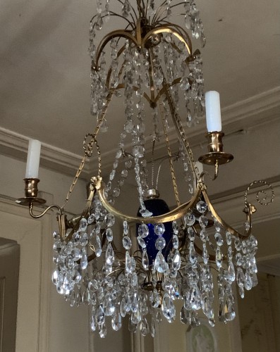 Lustre cristal et bronze, vase bleu style Gustavien, fin XIXe - Luminaires Style Directoire