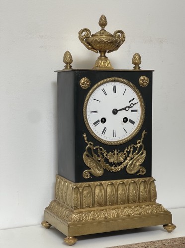 Gilded Bronze and Patina Clock, Signed Baschet-Baullier, Restoration Period - Horology Style Restauration - Charles X