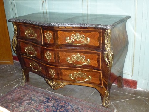 Commode Louis XV attribuée JF. Début - Louis XV