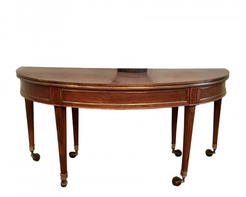 Directoire table in walnut