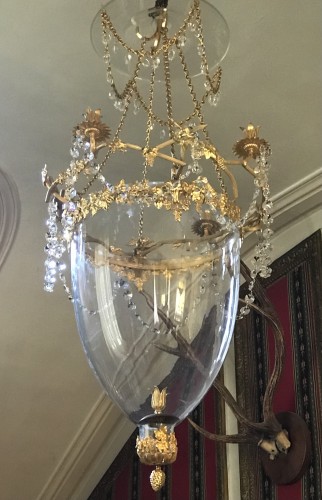 Lanterne neo-classique à motif de pampres , bronze doré et cristal