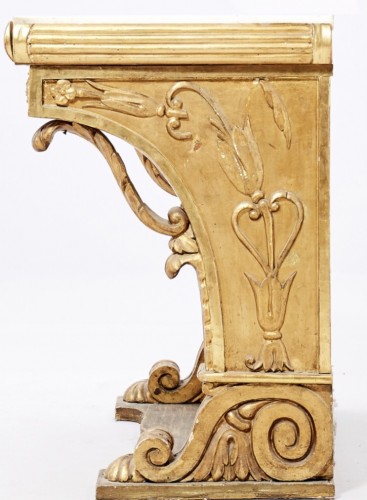 Console en bois sculpté et doré , Suède vers 1840 - Mobilier Style Restauration - Charles X