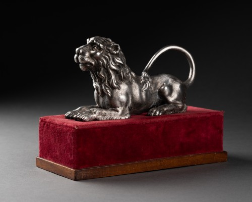 Objects of Vertu  - Silver lion - Germany, 17th century 