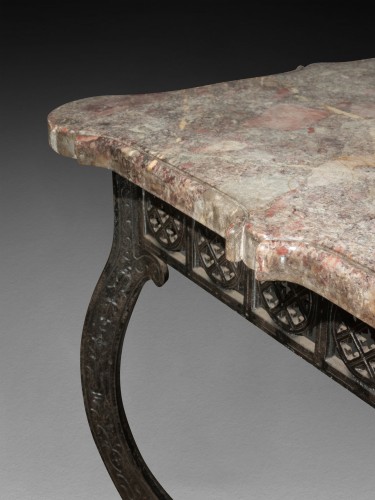 Neo-Gothic table - 19th century - Furniture Style 