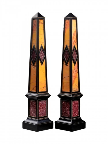 Obelisks in the spirit of Mongiardino - 20th Century 
