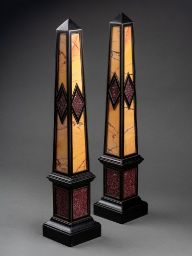 Obelisks in the spirit of Mongiardino - 20th Century  - Decorative Objects Style 