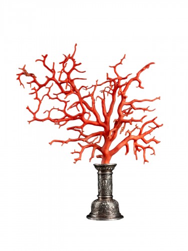 Coral branch mounted on silver foot, Flanders 16th century