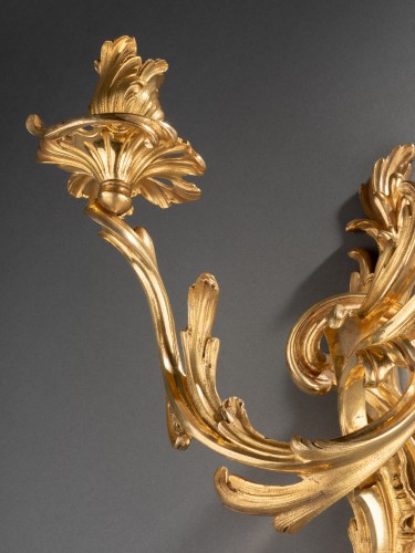 Antiquités - Quatre appliques en bronze doré d'époque Louis XV