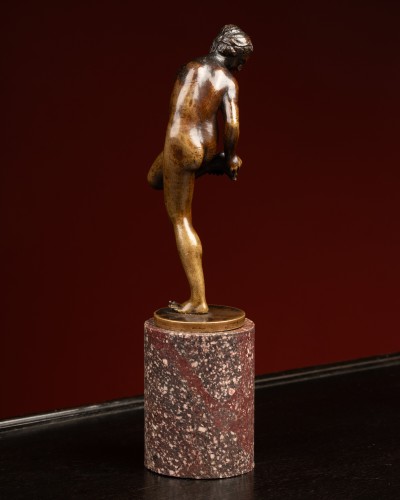 Tireuse d'épine d'après Jean de Bologne - Sculpture Style 